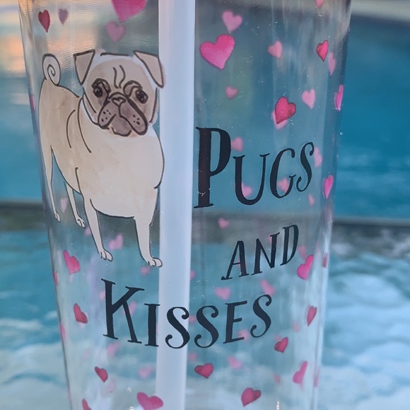 New Milly Green pugs and Kisses drink set - Picture 4 of 13